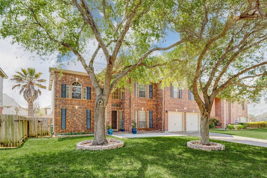 15415 Longhorn Cavern Dr, Sugar Land
