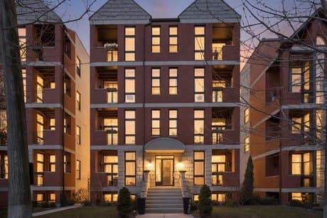 4220 S Ellis Ave Apt 4N