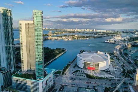 888 Biscayne Blvd Apt 4007