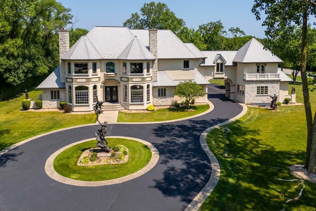 1130 Gavin Ct, Lake Forest