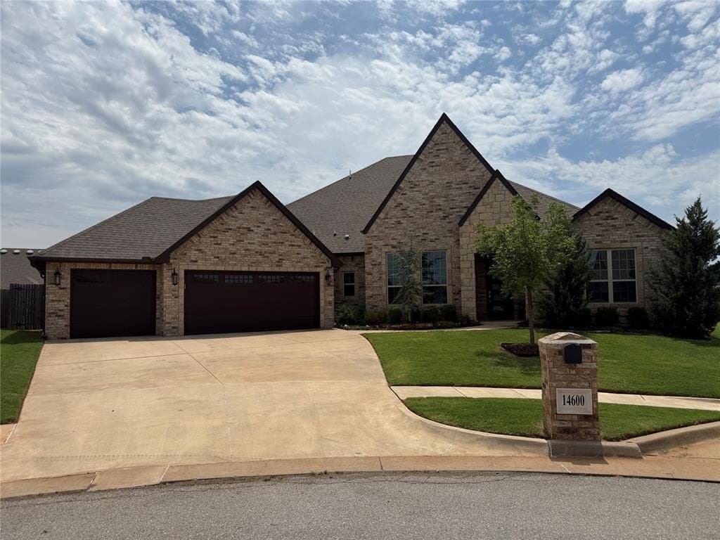 14600 Exmoor Cir, Oklahoma City