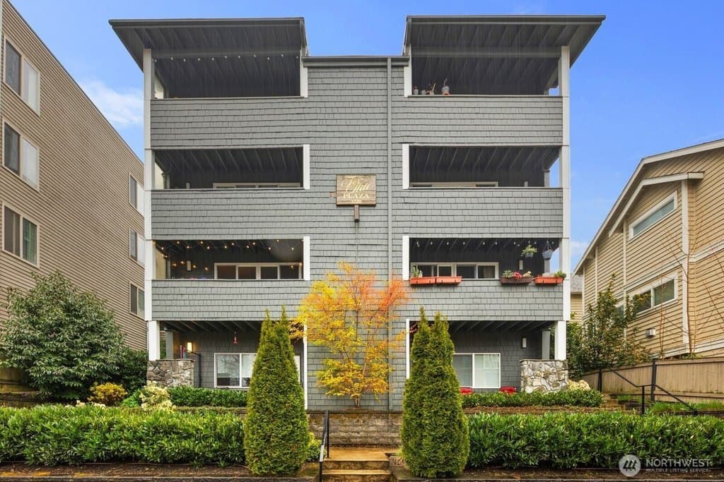 1729 18th Ave Unit 201, Seattle
