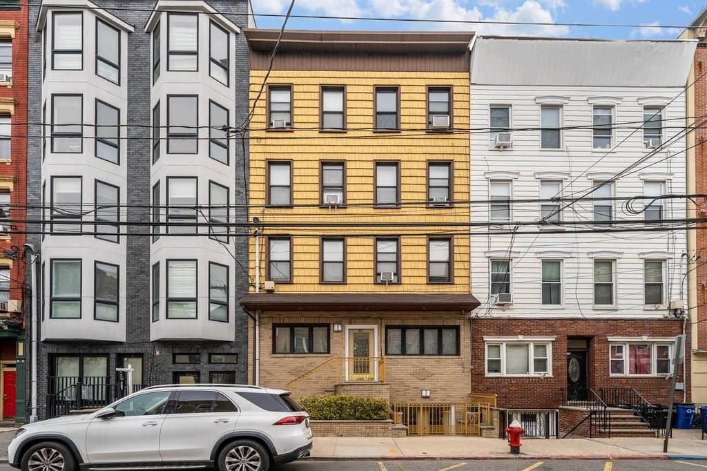 413 Adams St, Hoboken