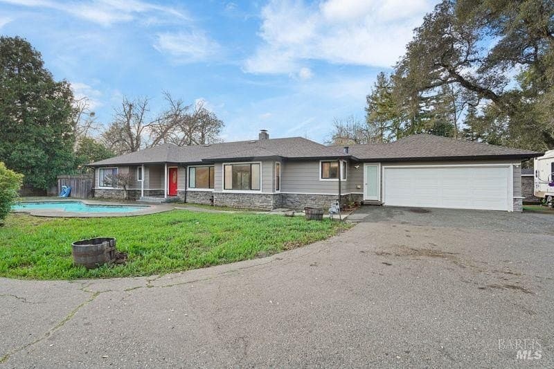 5823 CA 12 Hwy, Santa Rosa
