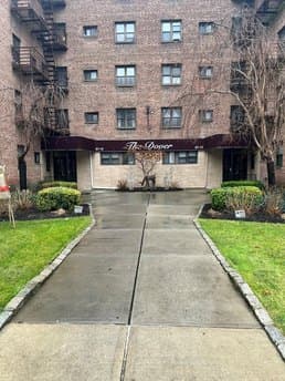 8719 204th St Apt A41