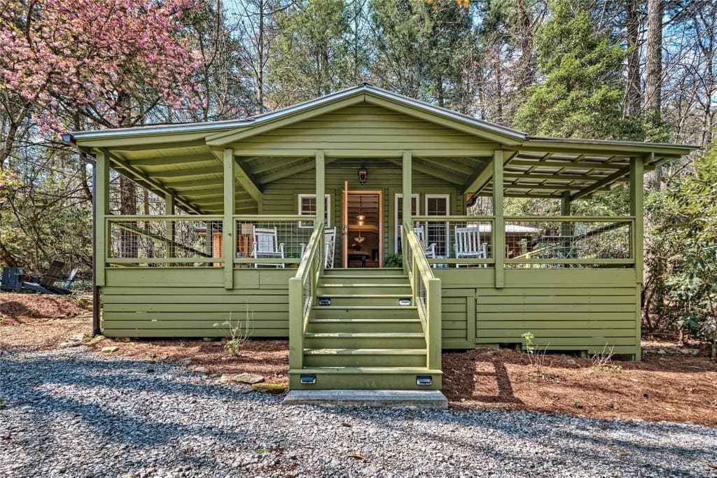 489 Lance Rd, Cashiers