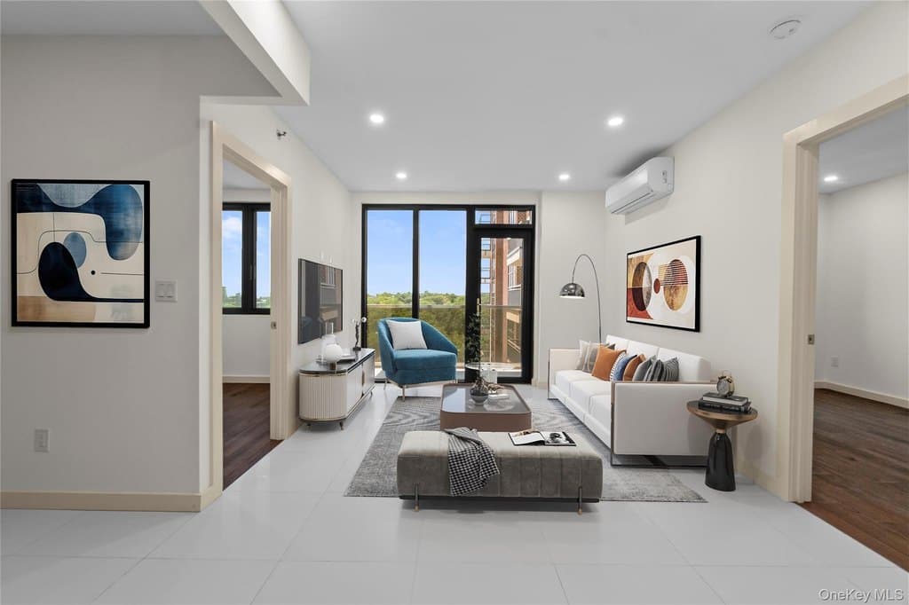 124-28 Queens Blvd Unit 8A