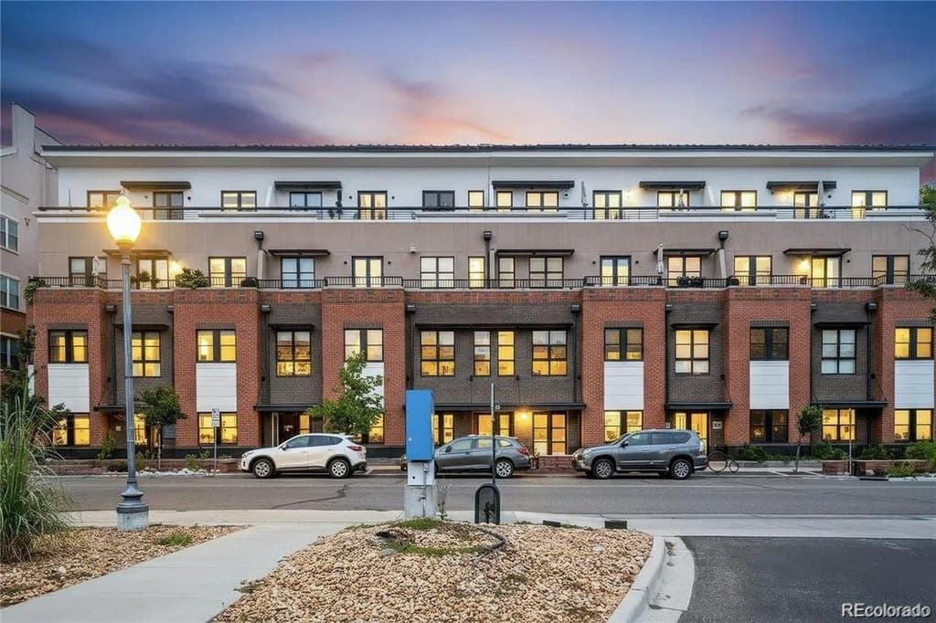 708 13th St Apt 250, Golden