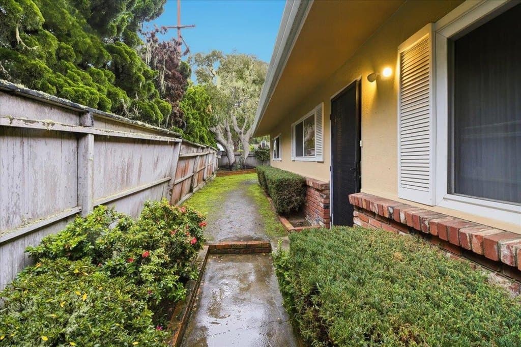 1298 Prescott Ave, Monterey