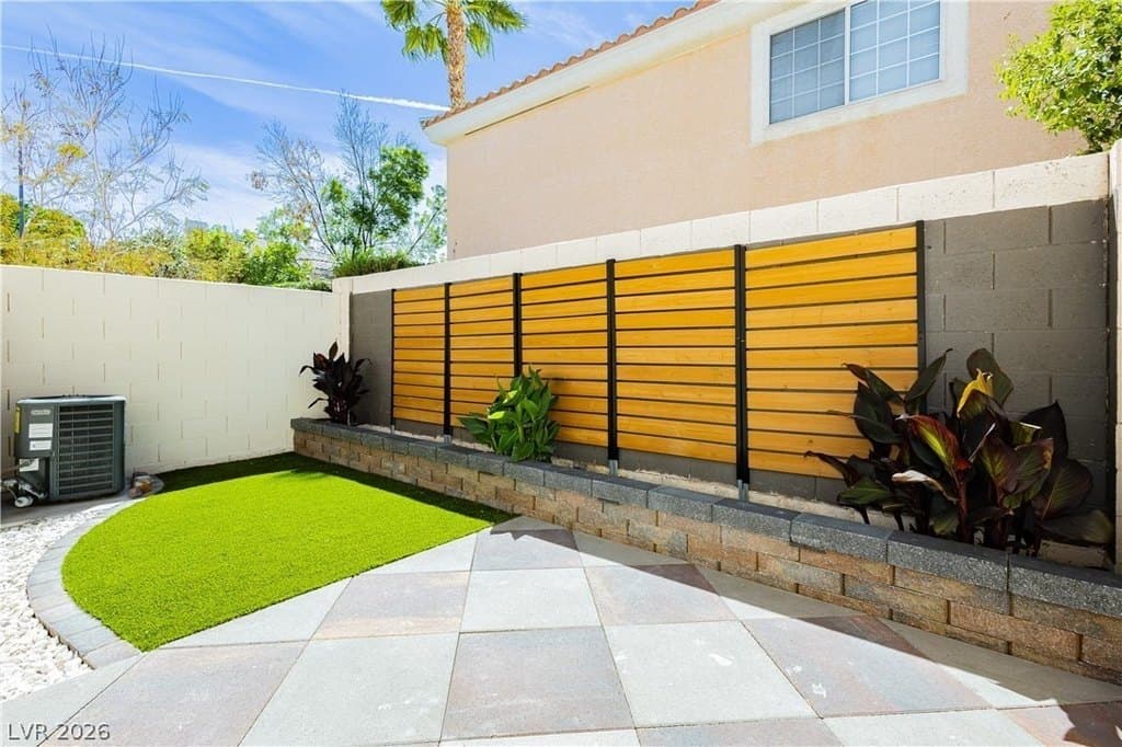 8436 Sewards Bluff Ave, Las Vegas