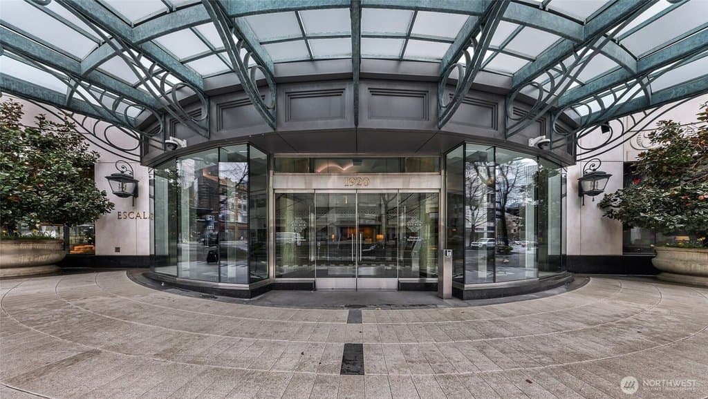 1920 4th Ave Unit 2605, Seattle