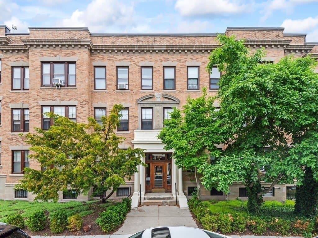 3 Crawford St Apt 3, Cambridge