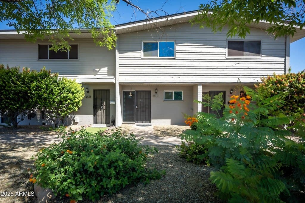 2636 W Berridge Ln Unit C12