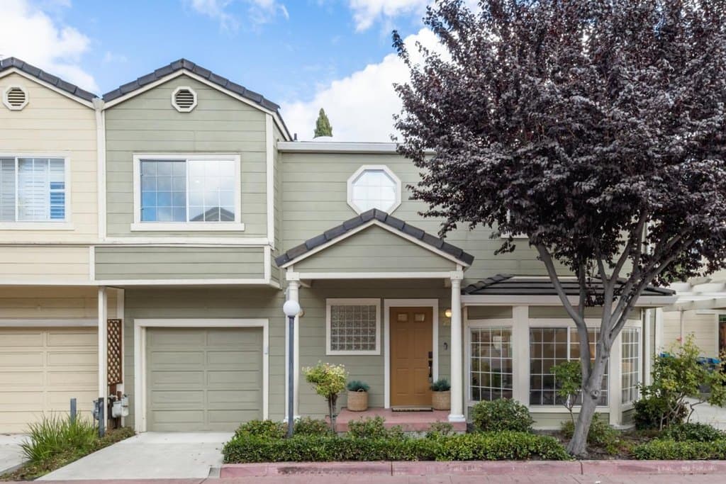 2064 Rialto Ct, Mountain View