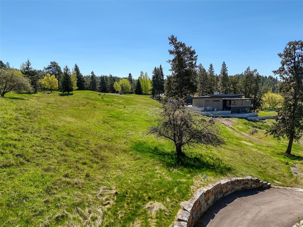 181 Fox Run Ct, Bigfork