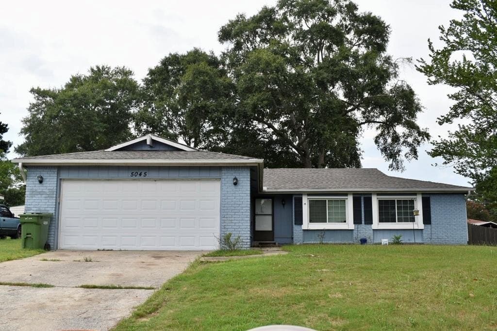 5045 Old Post Rd, Columbus