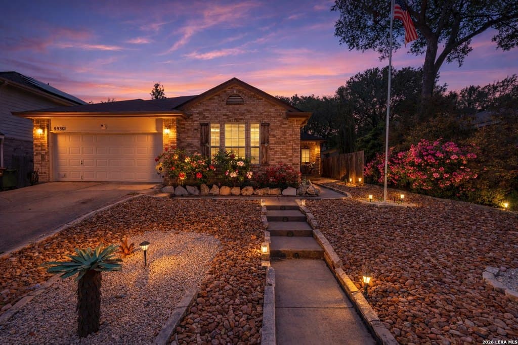 5330 Stormy Breeze, San Antonio