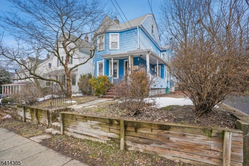 68 Chestnut St, Montclair