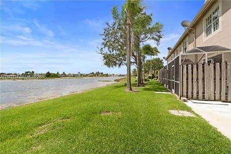 1820 Salerno Cir
