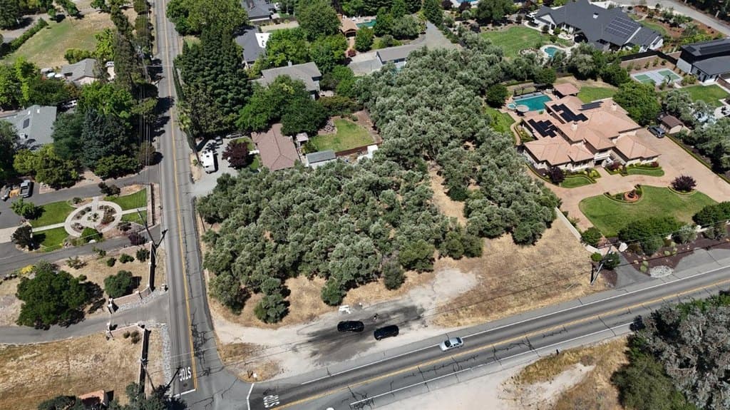 Barton Rd, Granite Bay