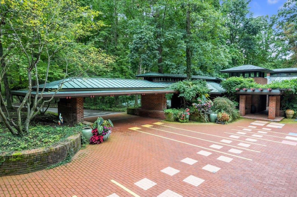 5140 Turtle Pointe Dr, Ann Arbor