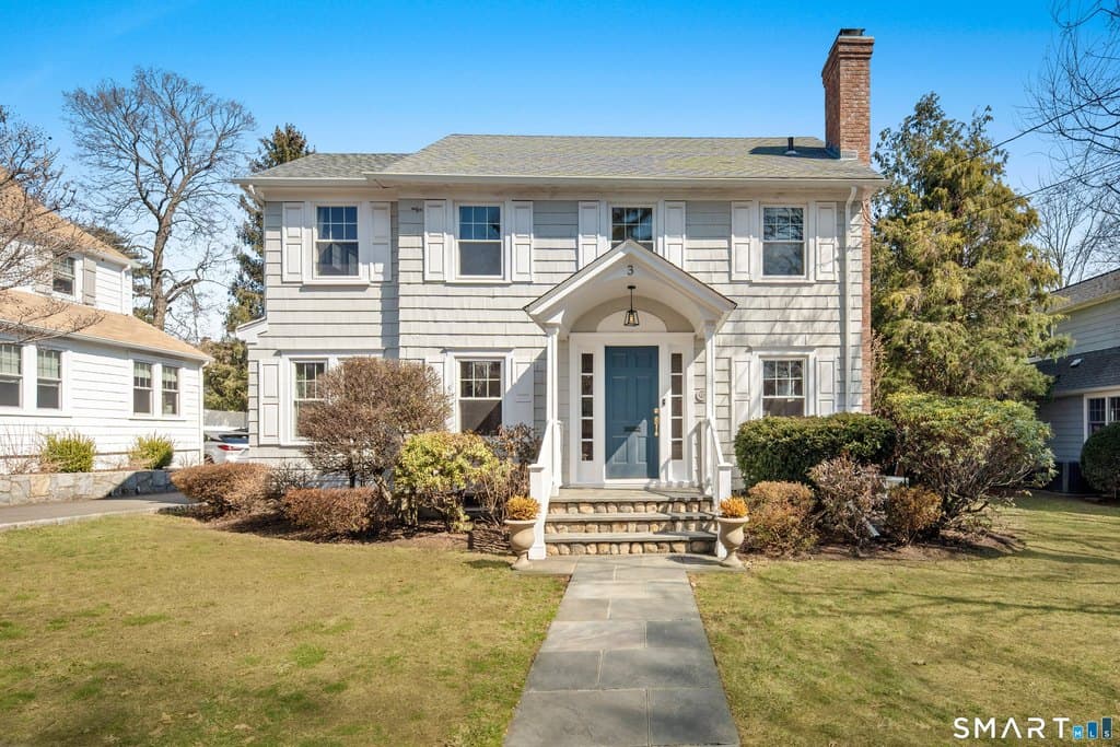 3 Abbey Rd, Darien