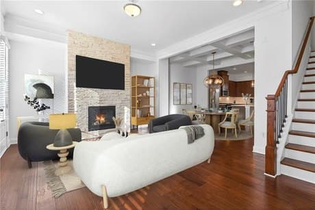 1752 Morningtide Ln NE