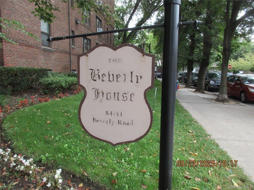 84-51 Beverly Rd Unit 2S