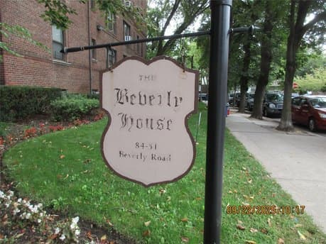 84-51 Beverly Rd Unit 2S