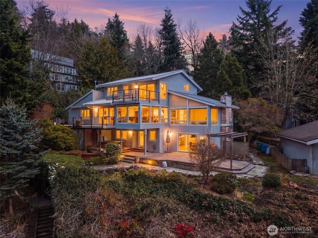 8449 W Mercer Way, Mercer Island