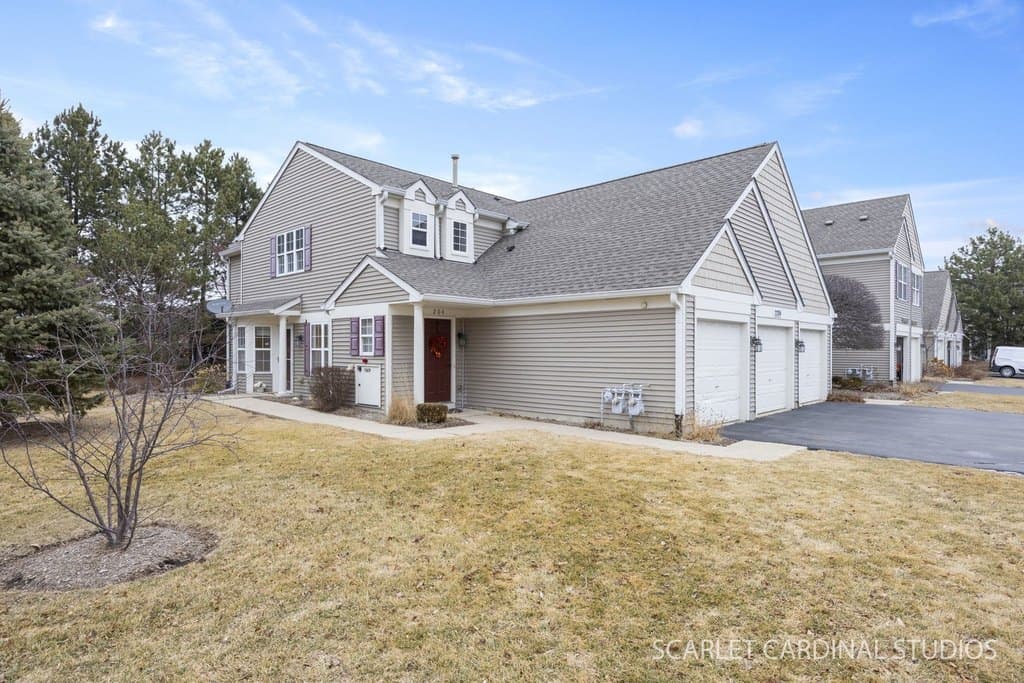 2204 Waterleaf Ct Unit 104, Naperville
