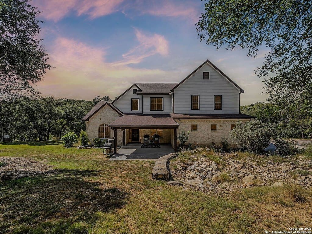501 River Mountain Dr, Boerne