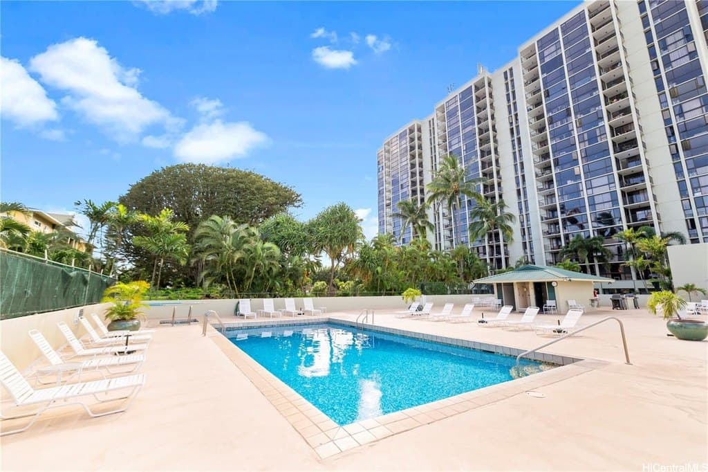 322 Aoloa St Apt 208, Kailua