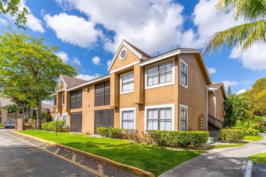 10680 SW 155th Pl Apt 1405, Miami