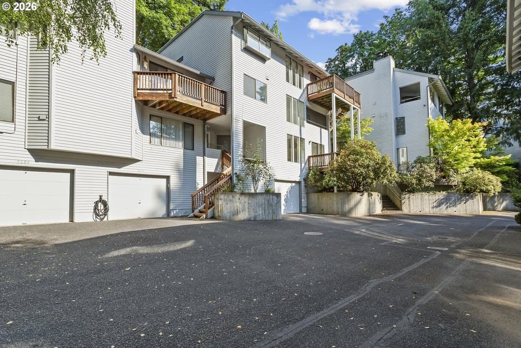 3676 Spring Ln, Lake Oswego