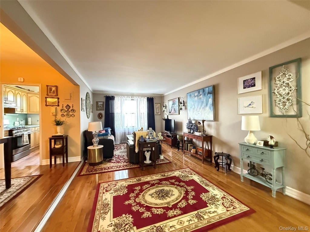 143-50 Hoover Ave Unit 302