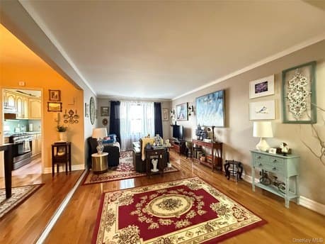 143-50 Hoover Ave Unit 302