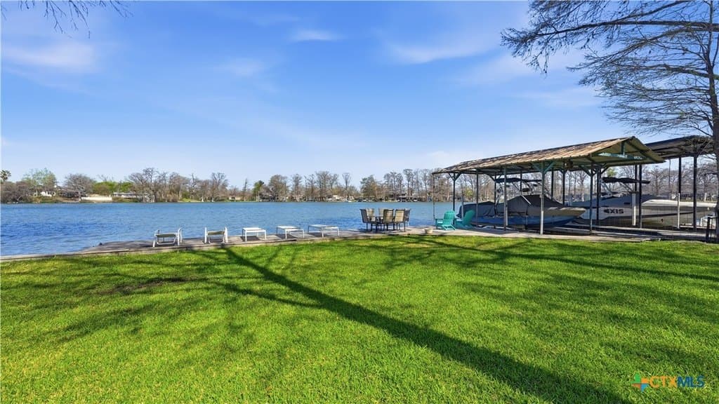 384 Rancho Rd, New Braunfels