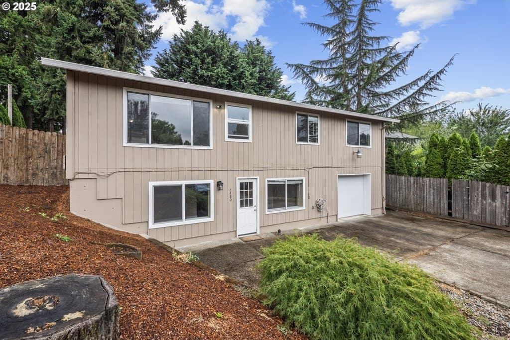 7480 SW Taylors Ferry Rd, Portland