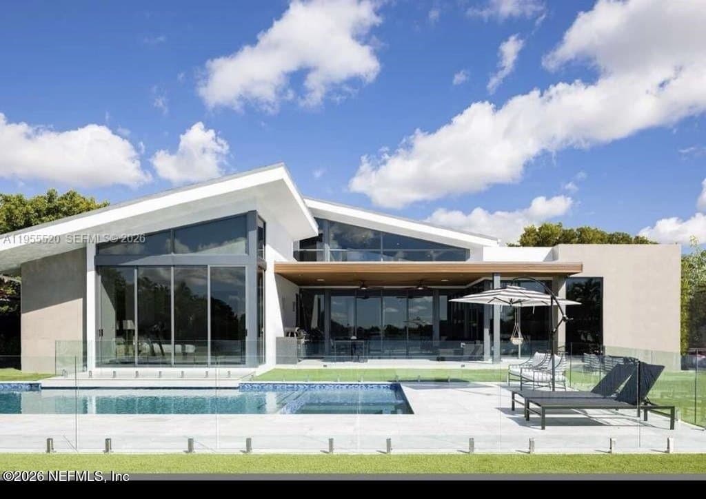 1830 NE 193rd St, Miami