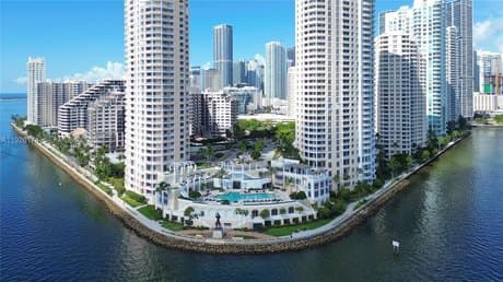 848 Brickell Key Dr Apt 306