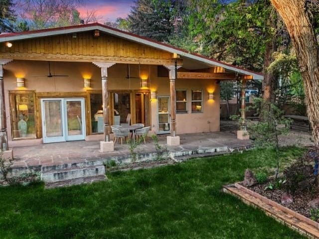 310 Ortiz St, Taos