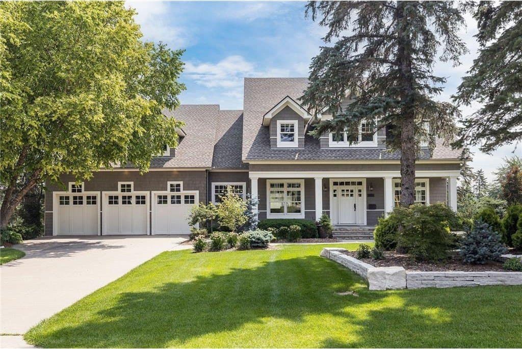 5121 Mirror Lakes Dr, Edina