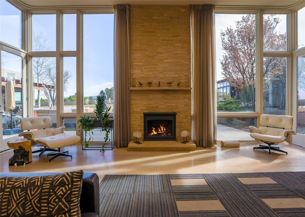 915 Old Santa Fe Trl, Santa Fe