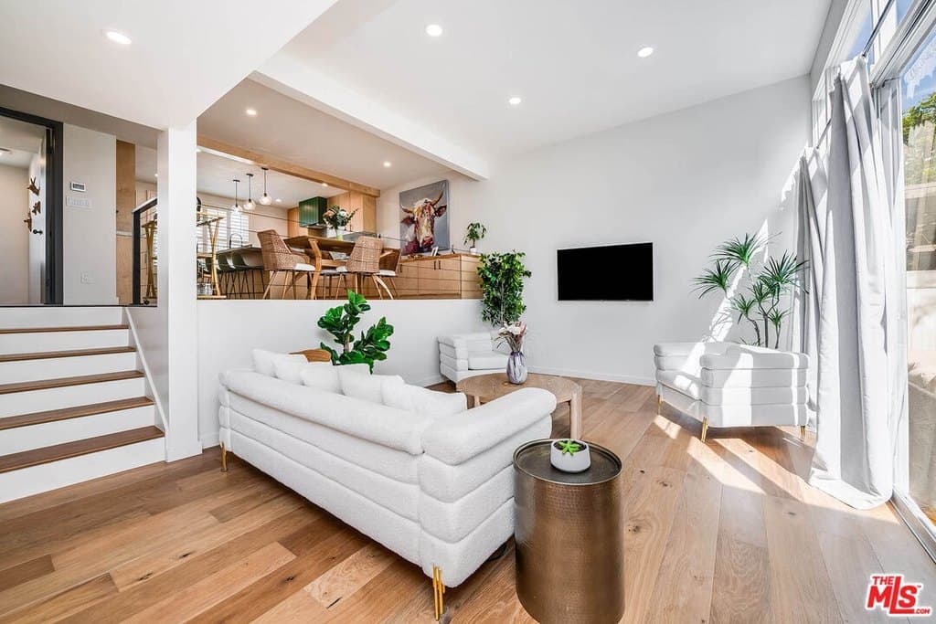 4364 W Kling St, Burbank