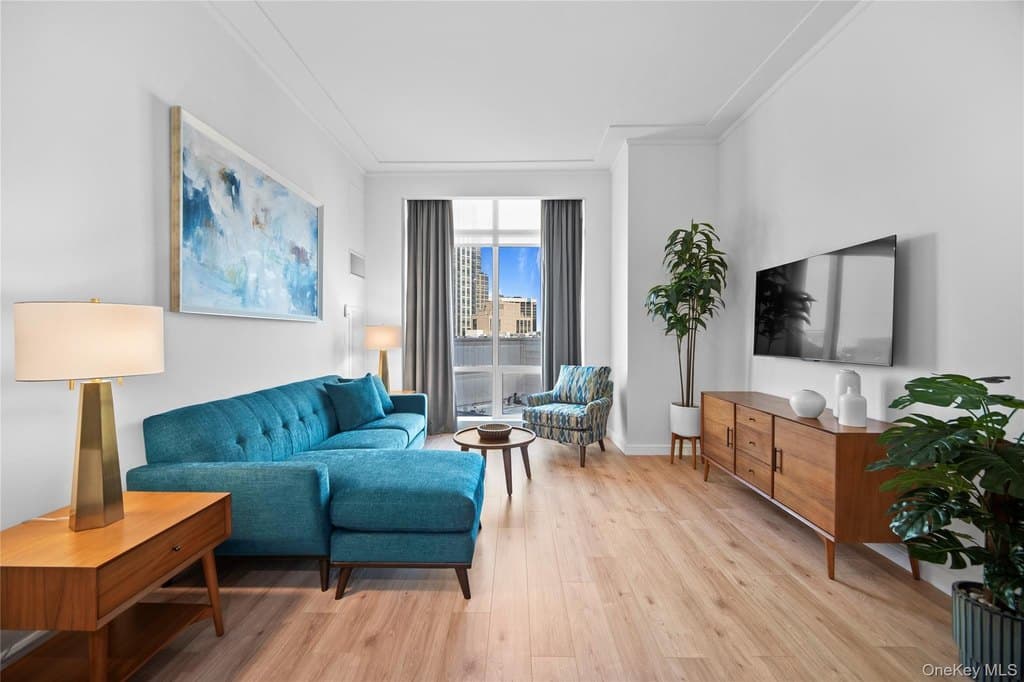 1 Renaissance Sq Unit 10B, White Plains