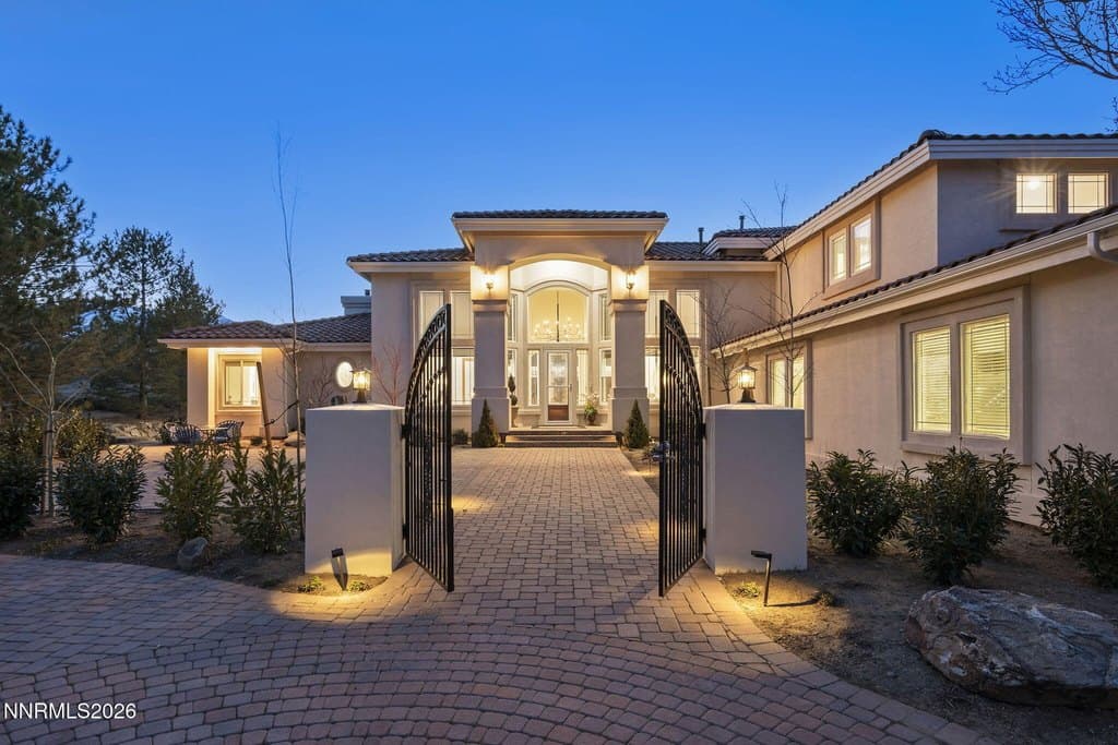 13330 W Saddlebow Dr, Reno