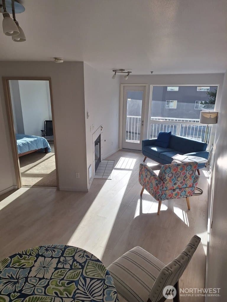 530 Melrose Ave E Apt 705