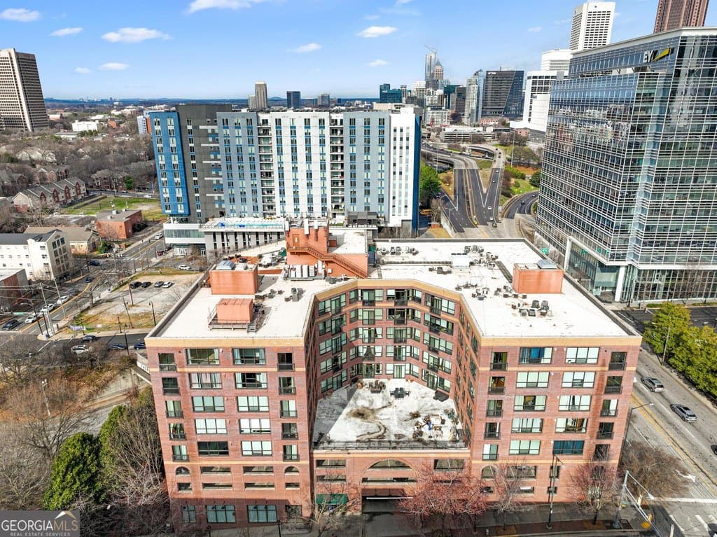 115 W Peachtree Pl NW Unit 413