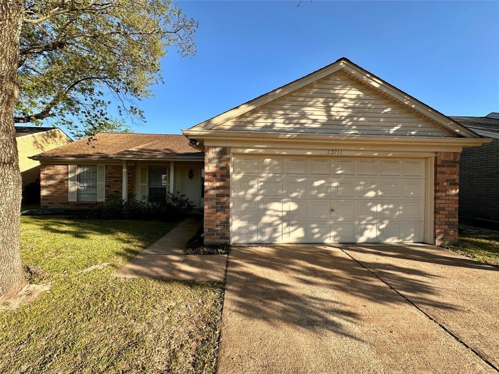 13211 Harpers Bridge Dr, Houston